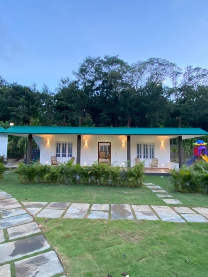 Redberry'S Luxury Stay Coorg Somvarpet Exterior photo